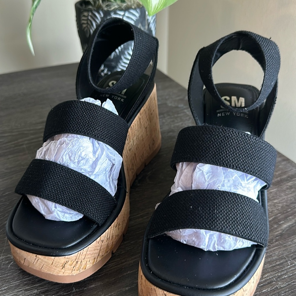 SM New York sandals new